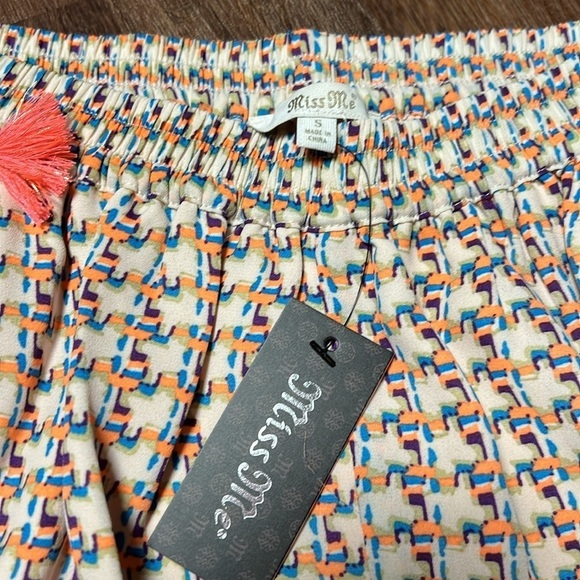 Miss Me Tassle Shorty - Picture 2 of 4